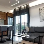 Berries Luxury Apartment