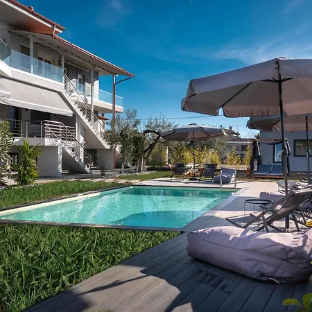 Apartment Berries Luxury Nea Moudania
