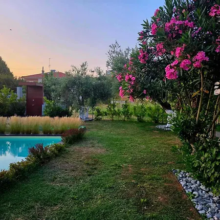 Apartament Berries Luxury Nea Moudania